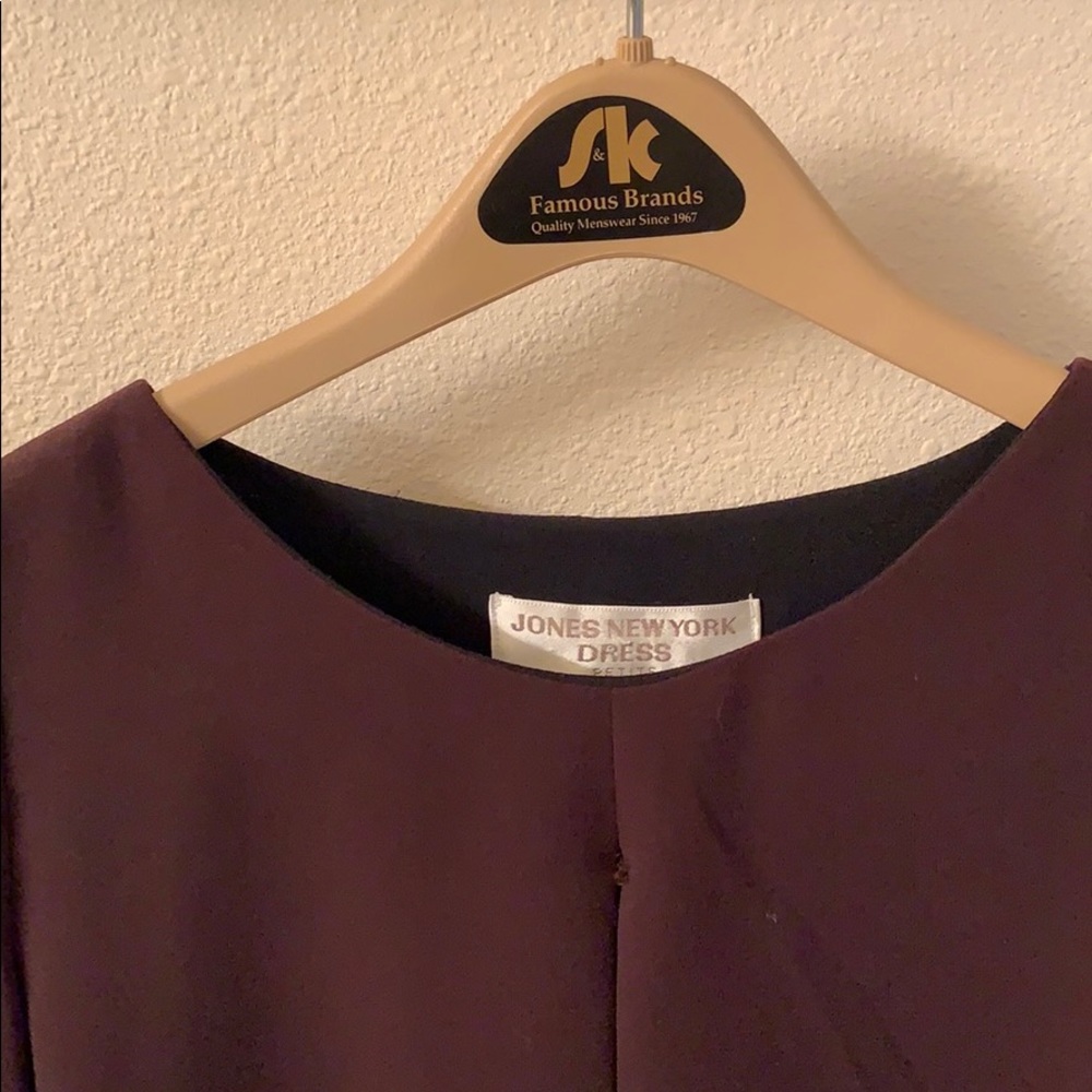 Jones New York Dress. Elegant and Sharp Looking - Picture 3 of 5